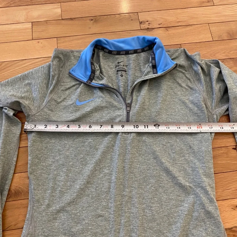 Nike Womens Dri-FIT Quarter Zip Pullover Gray Blue Thumbholes Size M‎ Activewear